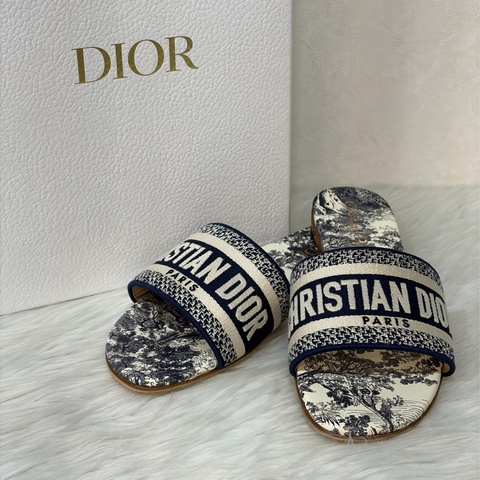 DIOR KCQ209TJE_S68B 亮藍色刺繡棉布和 Toile de Jouy 法式印花圖騰涼鞋