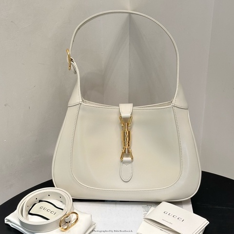 Gucci/古馳 Gucci Jackie 1961系列白金光滑牛皮中號單肩斜挎腋下包