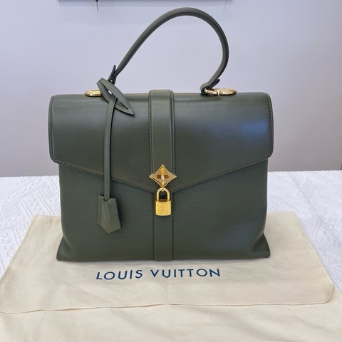 LouisVuitton 路易威登 Rose des Vents綠色牛皮手提包 缺肩帶
