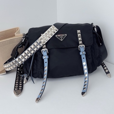 Prada 普拉達 走秀限量款 belt 黑色尼龍鉚釘郵差包 男女同款 寶藏款