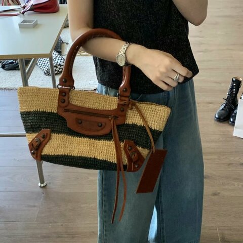 BALENCIAGA 草編條紋 竹籃沙灘手提包 30*19*24 98新配件鏡子 塵袋
