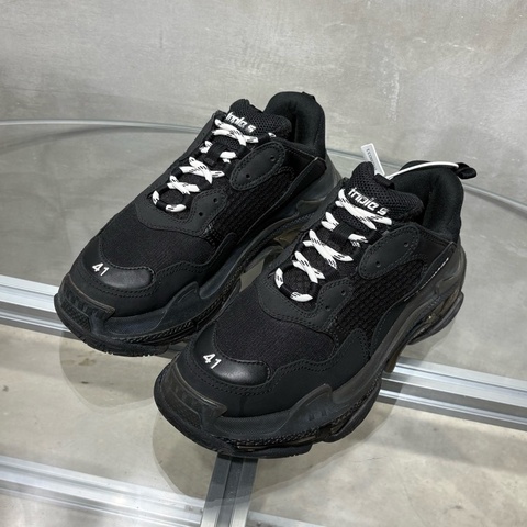 Balenciaga/巴黎世家 Triple S 老爹鞋 黑色 尺碼/41碼