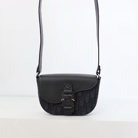 二手Dior mini 馬鞍包