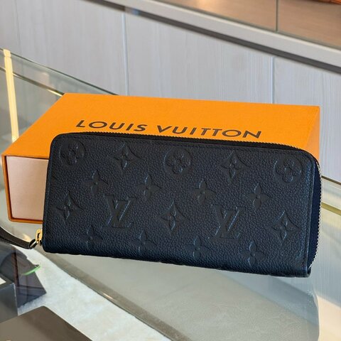 LV M60171 Clemence 經典壓紋拉鍊長夾