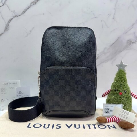 LV Avenue棋盤格單肩斜背包