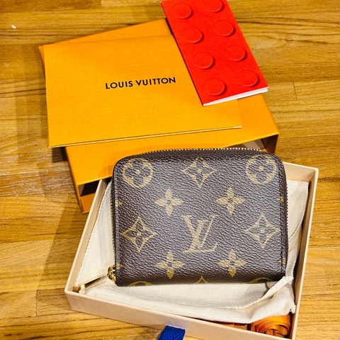 LV M60067 拉鍊零錢包