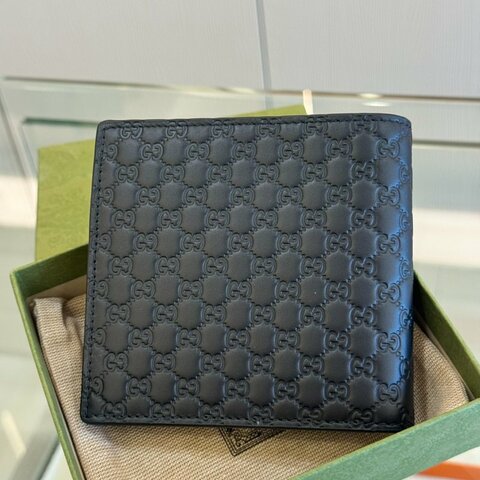 Gucci Guccissima 黑壓紋小牛皮短夾