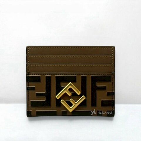 A13337-Fendi Peekaboo經典棕色FF logo金釦7卡卡片夾8M0445