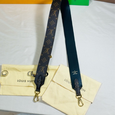 ‼️ 全台最甜近新美品LV新款寬背帶/肩帶 LouisVuitton 路易威登雙面用