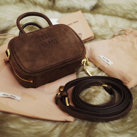 ▪️現貨全新▪️ MIU MIU Suede Beau Micro Bag 麂皮兩用保齡球小包