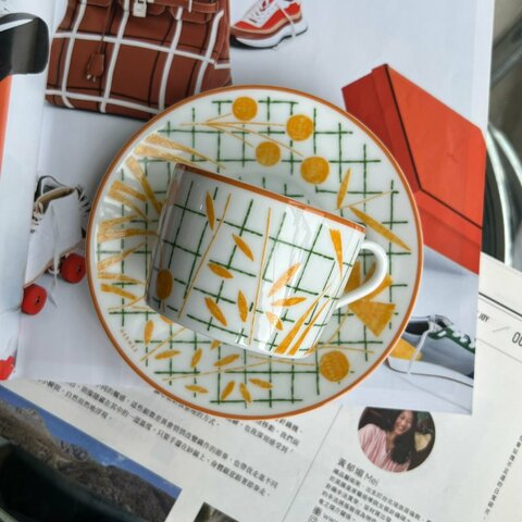 ::Hermès:: 花園漫步A Walk in the Garden 系列茶杯與茶碟組 A Walk in the Garden tea cup and saucer