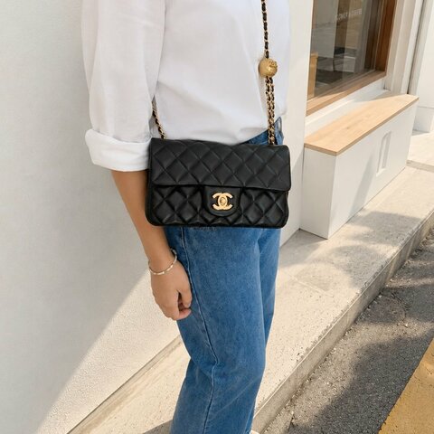 CHANEL - 黑色菱格羊皮雙C調節CF20斜背包