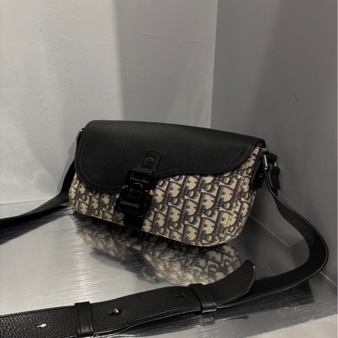 Dior Saddle 馬鞍郵差包 小號 ｜Classic Trend CT精品｜台北東區實體