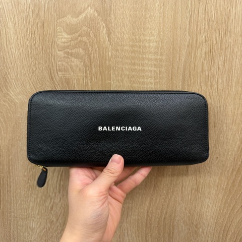 Balenciaga 黑牛皮金釦拉鍊12卡長夾