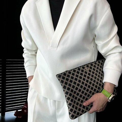 chanel 藍金格紋手拿包  金扣 34*23*2 98新配件塵袋