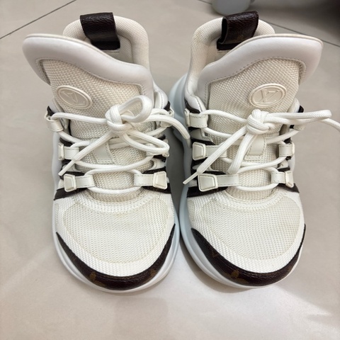 Louis Vuitton LV 字紋白Archlinght運動鞋36號老爹鞋