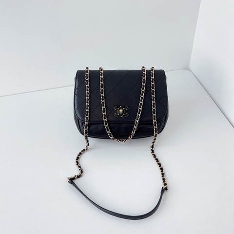 Chanel 香奈兒 黑金荔枝牛皮 方胖子郵差包