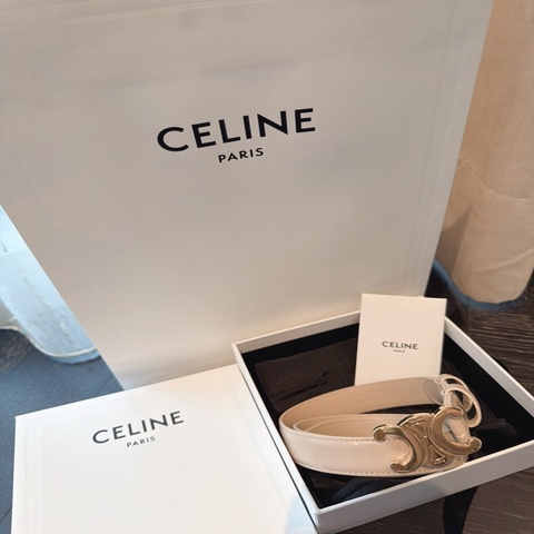二手精品自賣❤️Celine經典款凱旋門奶茶色腰帶. TRIOMPHE 25毫米皮帶.70公分