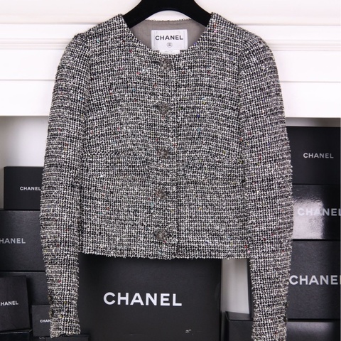Chanel 15年迪拜系列黑白格纹亮片琉璃扣两口袋crop短外套