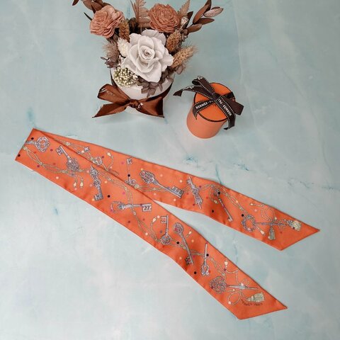 HERMES 全新杏色twilly圓點鑰匙絲巾