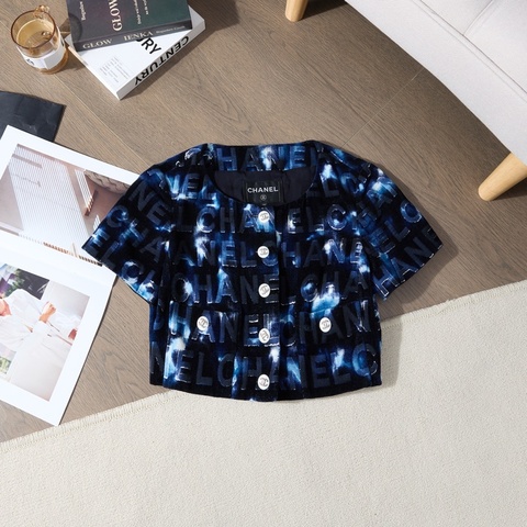 Chanel 絲絨短款短袖