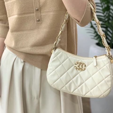 💎Chanel香奈兒｜白色金扣19bag腋下hobo｜大號｜99新23k芯片款