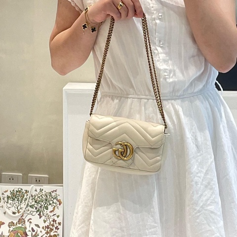 Gucci古馳白色馬蒙supermini斜挎包