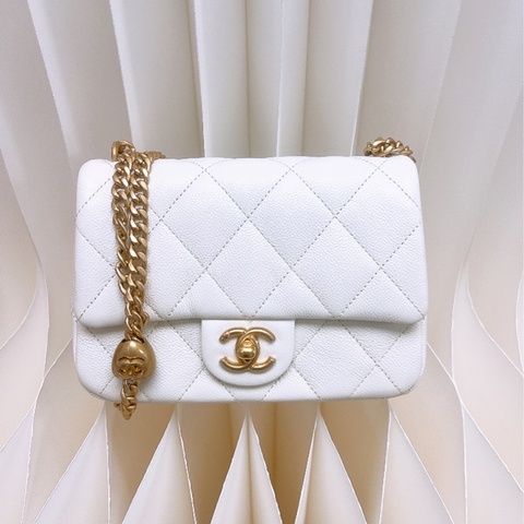 Chanel 24p 愛心調節白色方胖子