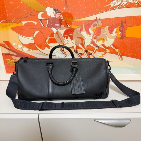 LV路易威登 keepall40黑色全皮旅行袋單肩包 99新 芯片款