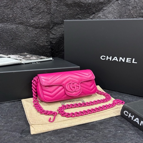 $古馳/Gucci 火龍果色馬蒙Marmont mini單肩腋下包