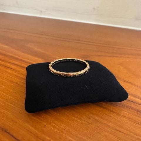 Chanel AU750金戒指💍60號