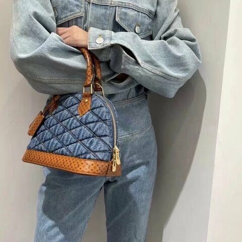 LV 限定牛仔alma bb  手提肩背斜背貝殼包 24*17*12 98新配件鎖鑰匙 塵袋