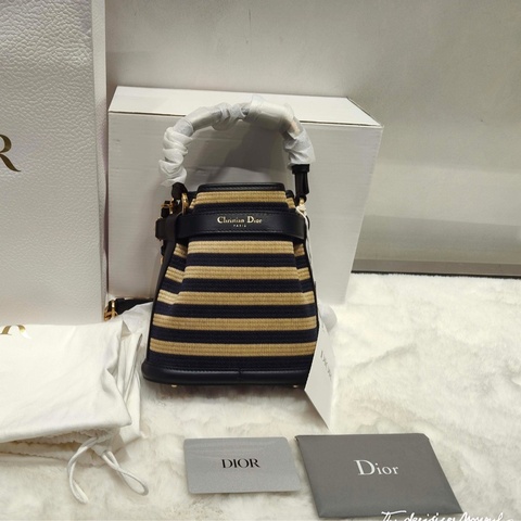 Dior迪奧  水桶mini 配件： 保卡 塵袋