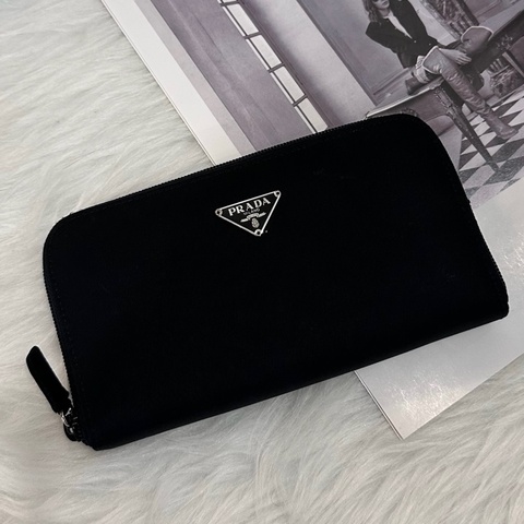 PRADA M506 黑尼龍帆布長夾