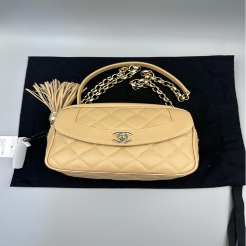 Chanel 香奈兒 相機包斜挎包 奶茶色金球款  金色五金