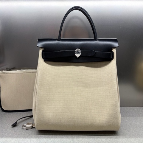 Hermes愛馬仕 herbag 31 冰川白帆布 拼 黑色銀扣 手提單肩斜挎包 U刻（缺皮牌掛件）。。