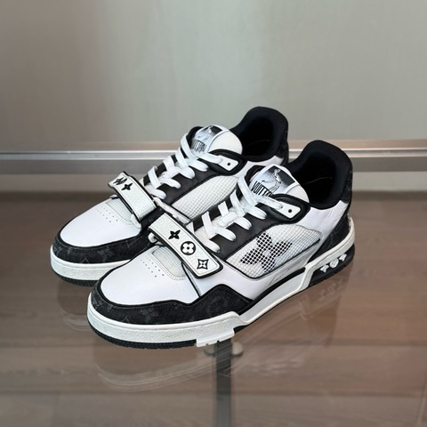 Louis Vuitton路易威登Trainer 黑白牛仔魔術貼  41碼