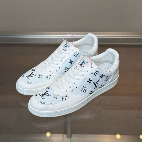 LV路易威登 Rivoli Monogram 老花滿印板鞋 43碼