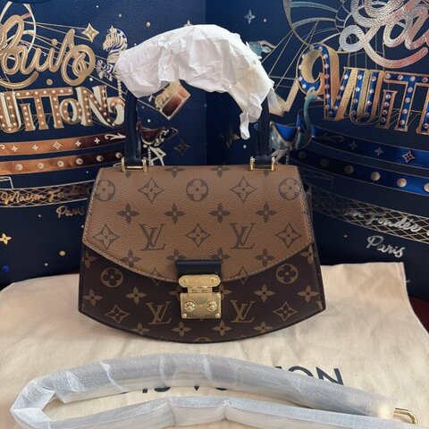 近新品 路易威登/Louis Vuitton Tillsit 老花拼色扇子包 芯片款