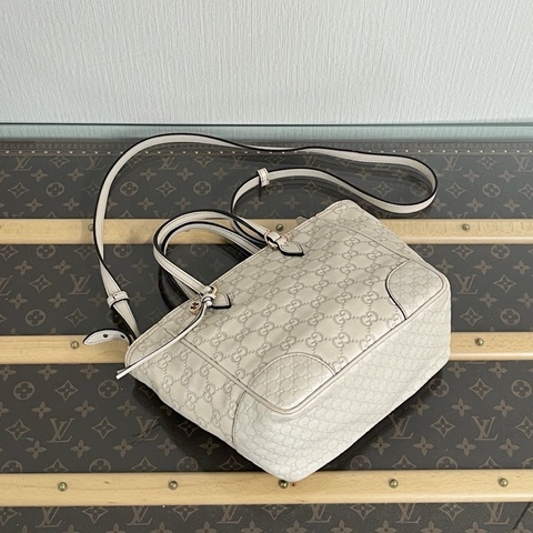 🤍 GUCCI 全皮壓花 GG Logo 托特包 🤍