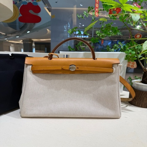 Hermes herbag 31 米白拼棕銀扣 帆布包 斜挎包 帶可替換 黑色子袋 框G刻