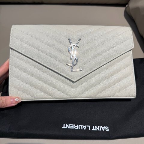 聖羅蘭ysl 白銀信封  中号