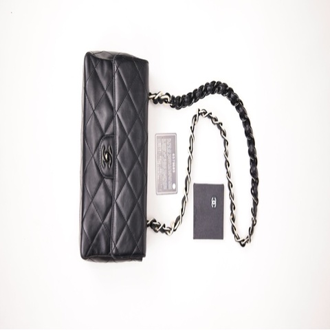 Chanel 6开黑白拼色亚克力cf单肩包