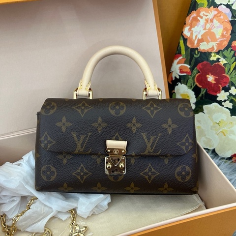 Lv路易威登 瑪德琳 Nano Madeleine 金色五金配件老花滿印 Monogram 塗層帆布 單肩斜挎手提包 。
