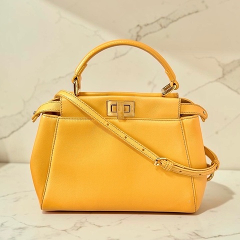 莉亞精品♡ Fendi Peekaboo mini 二手美包