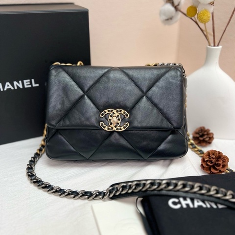 香奈兒/Chanel 19bag 大號 黑金手提包斜挎包單肩包 芯片款  小羊皮、金色、銀色與釕色金屬