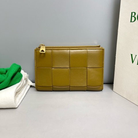 bv葆蝶家 新款全皮編織 短款錢包 ，尺寸14.5×10×2 附件 塵袋 盒子