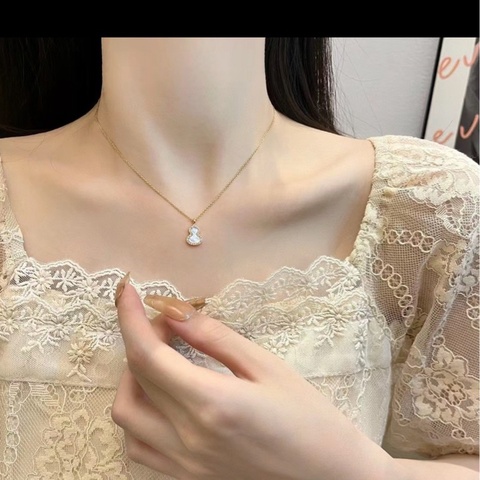 麒麟Qeelin wulu系列 鑽石及珍珠貝母 mini迷你 白葫蘆 項鍊 18k玫瑰金