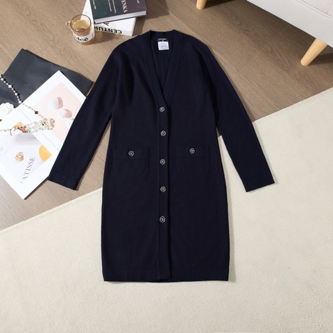 Chanel V領長款羊毛開衫