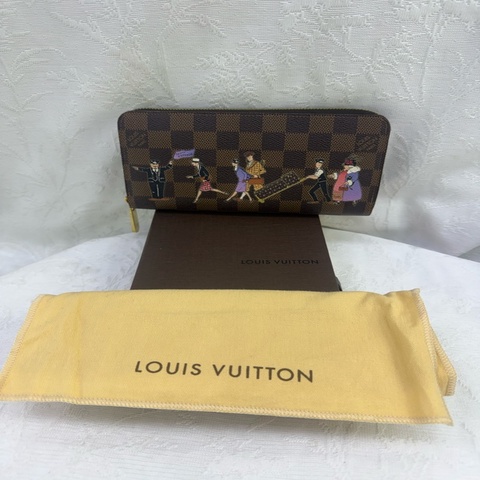 Louis Vuitton Damier Ebene Zippy Wallet